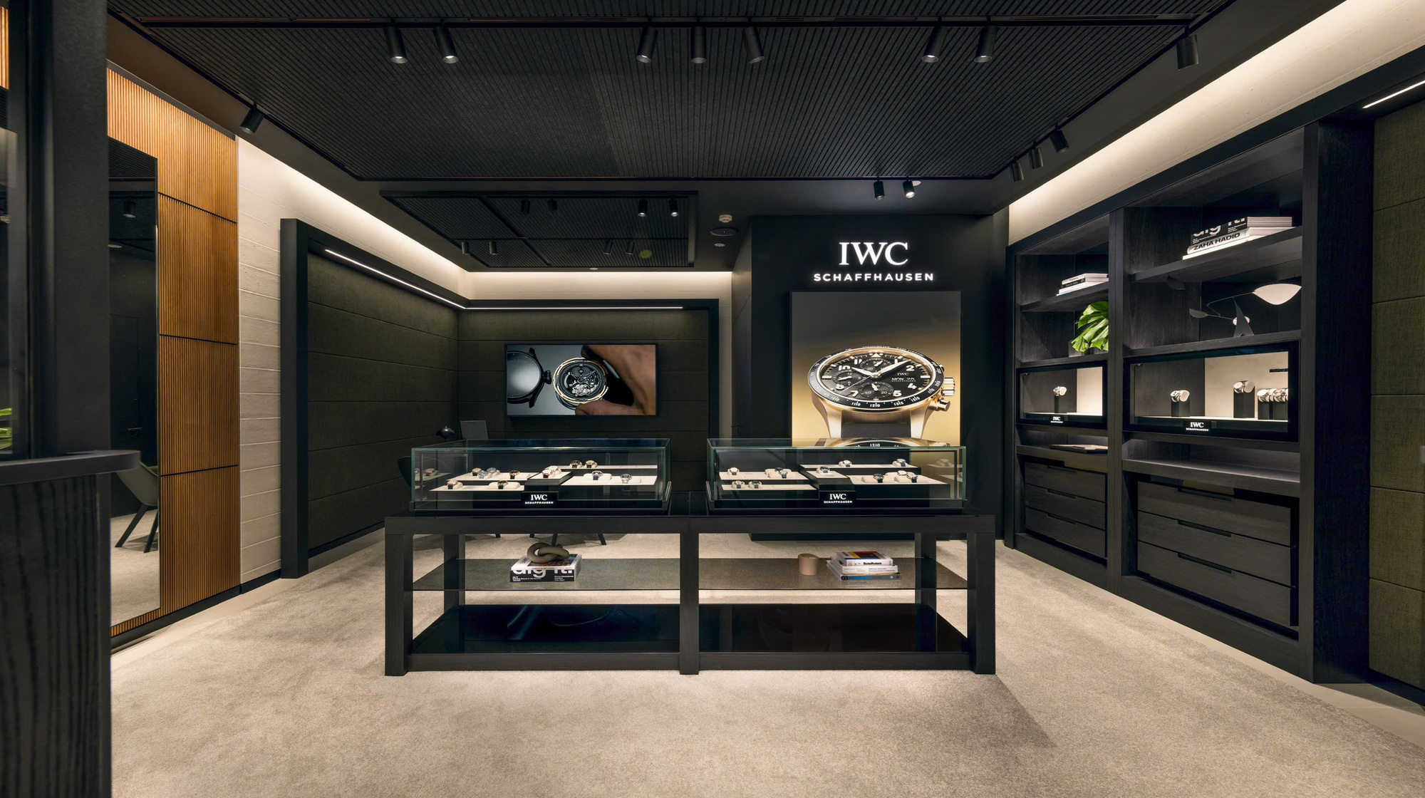 IWC BOUTIQUE | VietDECOR
